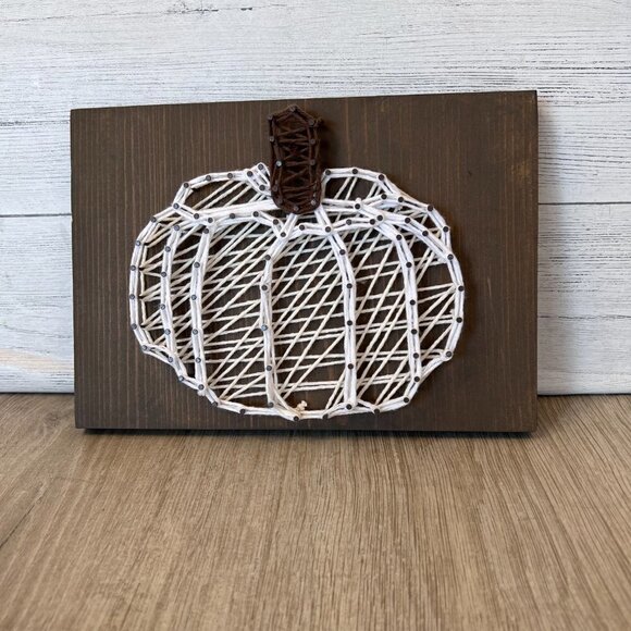Pumpkin String Art w/ Nails on Wood Plaque Fall Autumn Primitive Folk Art Decor - Picture 3 of 10